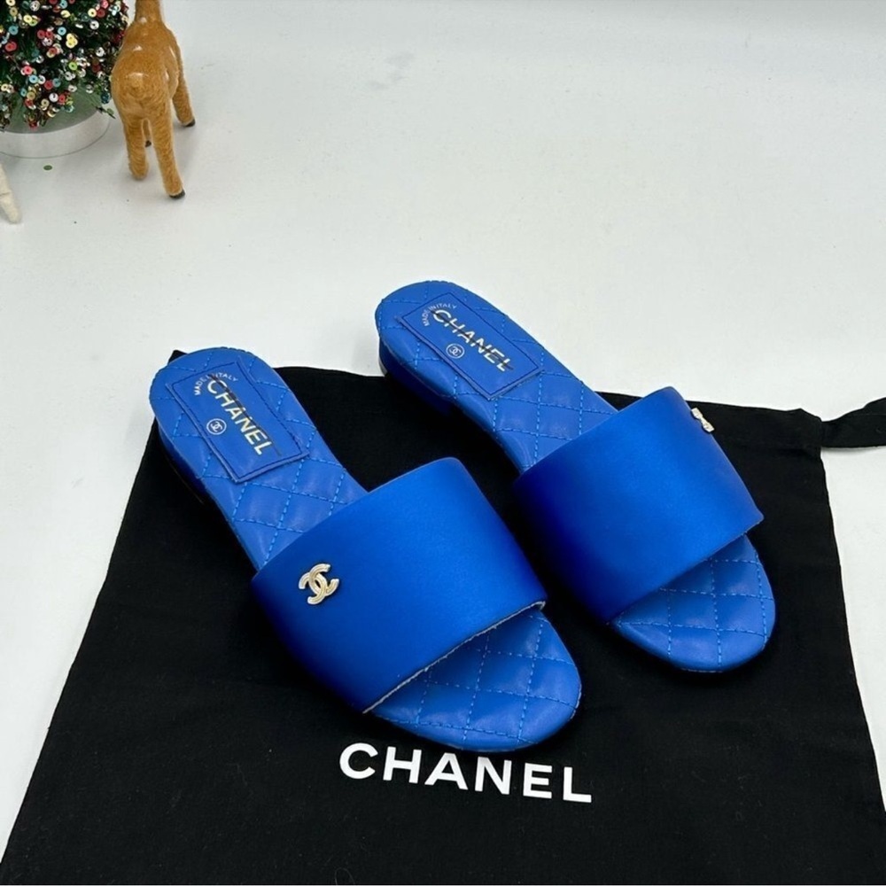 Women’s Chanel CC satin sandal size 36 made in Italy - Picture 2 of 11